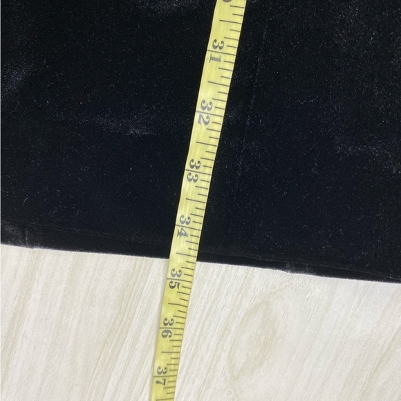 Draper James Black Velvet Ruffle Cap Sleeve Dress size 8 - Picture 12 of 12